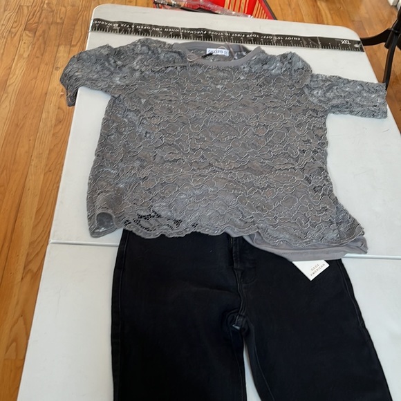 Gallery size large gray / taupe lace lined short sleeve  tee - Picture 13 of 14